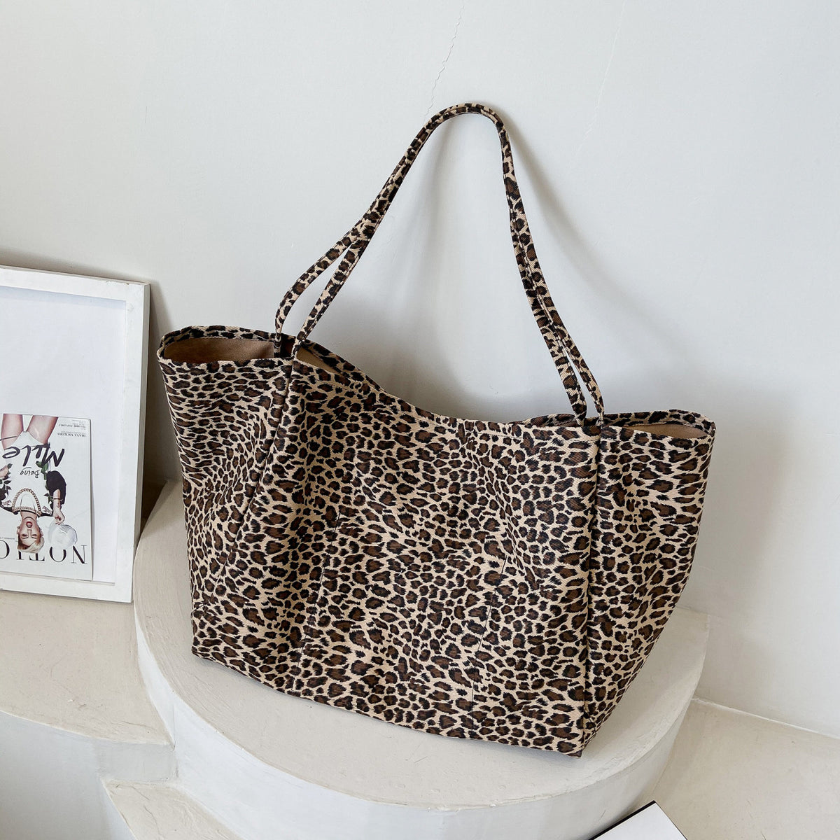 Marlow Oversized Leopard Canvas Tote Bag product detail 4