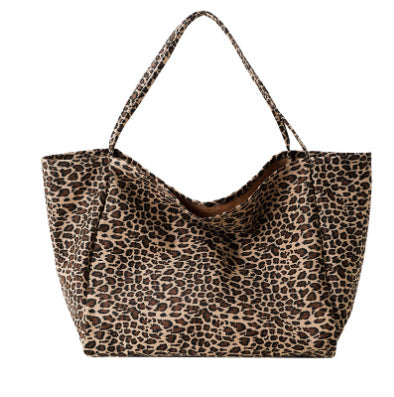 Marlow Oversized Leopard Canvas Tote Bag product detail 8